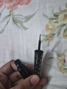 Insight No Smudge Eyeliner