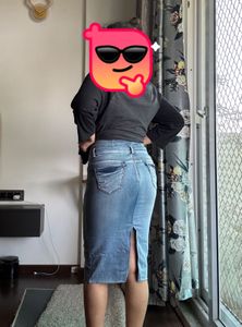 High waist denim skirt