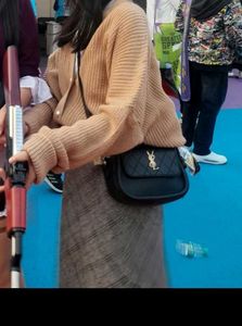 Chic Black Handbag for women