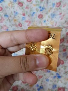 Cute PII TRENDZ Flower Stud Earrings