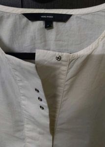 🎀🌼Vero Moda_Elegant Button-Down Blouse 🌼🎀
