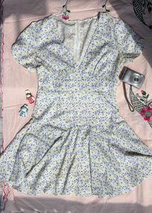 Cute Floral Print Mini Dress