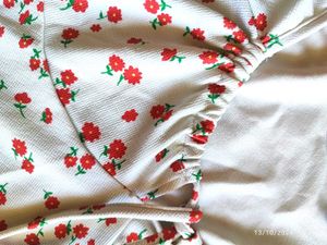 Cute Floral Print Cropped Top