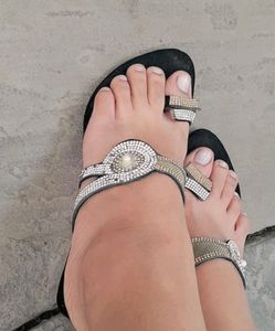 Black Golden Sandle