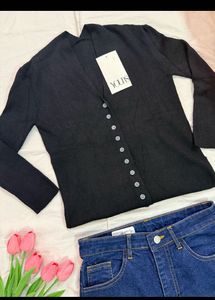 Chic Black Button-Up Cardigan