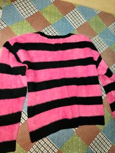 4 Cute Tops Bundle + one top free