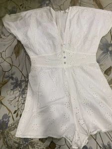 Chic White Broderie Anglaise Playsuit