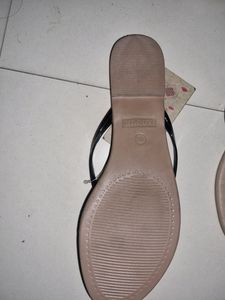 Anouk Women' Casual Flat Sandal
