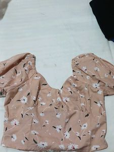 Chic Floral Print Crop Top