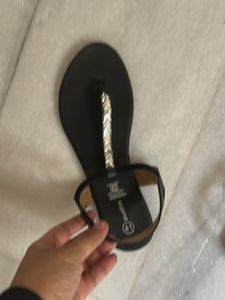 Stylish Black Flat Sandals with Embellishment