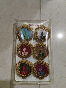 saree pins