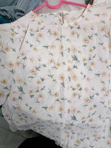 Chic Floral Print Puff Sleeve Top