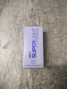 Nykaa Superlight Feather Touch Lipstick