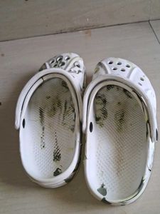 Stylish White Swirl Clogs