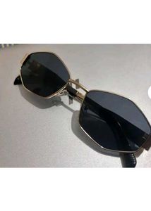 Stylish Gold &amp; Black Sunglasses