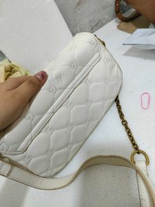 Chic White Quilted Shoulder Bag