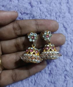 Earings