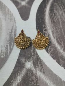 Exquisite Indian Gold Earrings 🤩