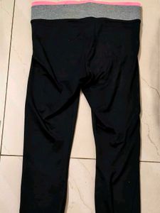 Comfortable Black Active Leggings