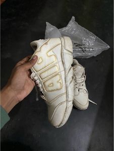NIKE air uptempo