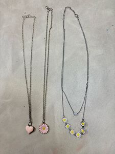 Cute Pendant Necklaces Set