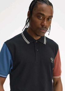 Fred Perry T shirt