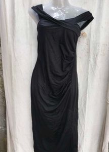 20238. Chic Black Off-Shoulder Ruched Midi Dress