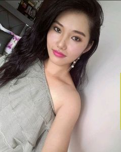 dressberry one shoulder crop top