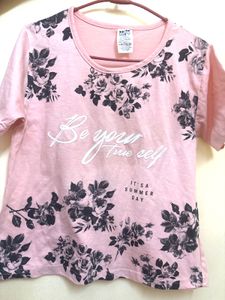 Cute peach T-Shirt with Graphic Detail (Never worn