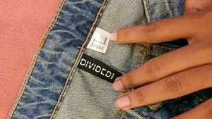 H&amp;M wide leg jeans