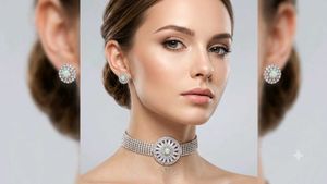 Stunning Crystal & Opal Choker and Earring Set