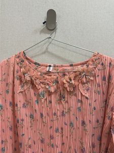 Floral Pleated Top