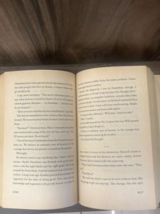 Divergent by Veronica Roth