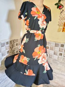 🔥Buy 1, Get 2 Free🔥Chic Floral Midi Wrap Dress