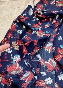 💜Tie-up Flowy Top💜