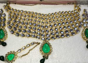 Elegant Kundan & Emerald Jewellery Set💥💕