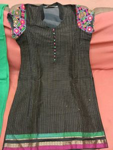 ComboOffer-GentlyUsed Crm&amp;Green+Black&amp;GreenEmbro