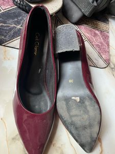Chic Maroon Patent Heels