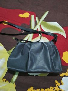 Chic Black Gathered Shoulder Bag