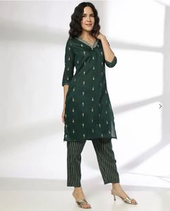 Avaasa mix n match kurta and pant set