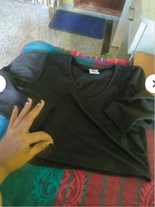 Chic Black Long Sleeve Crop Top