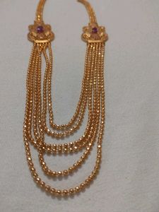 Elegant Gold-Toned Maang Tikka Set