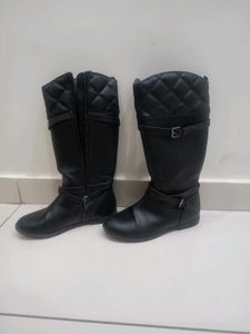 Black Quilted Knee-High Boots feet size 20 cm