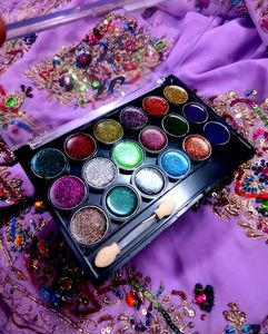 HUADI 18 Color Eye Shadow Palette