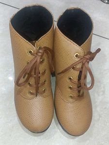 Stylish Lace-Up Ankle Boots