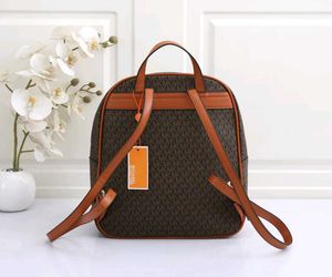 MICHAEL KORS BOLO LARGE JET SET BACKPACK*