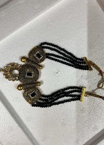 Elegant Black Beaded Necklace