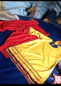 Beautiful designer bell sleeve choudi mohri patiya