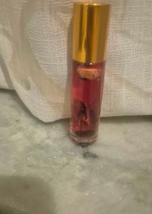 Homemade natural roll - on for headache