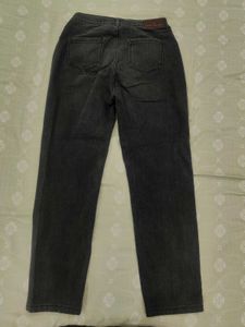 Vero Moda Charcoal straight cut DenimJeans